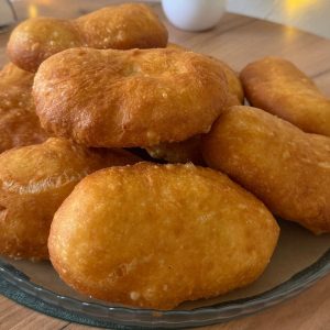 Жареный пирожок с печенью